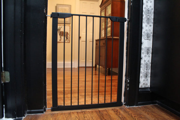 Pressure Mounted Pet and Baby Gate with Door - A Pet's World